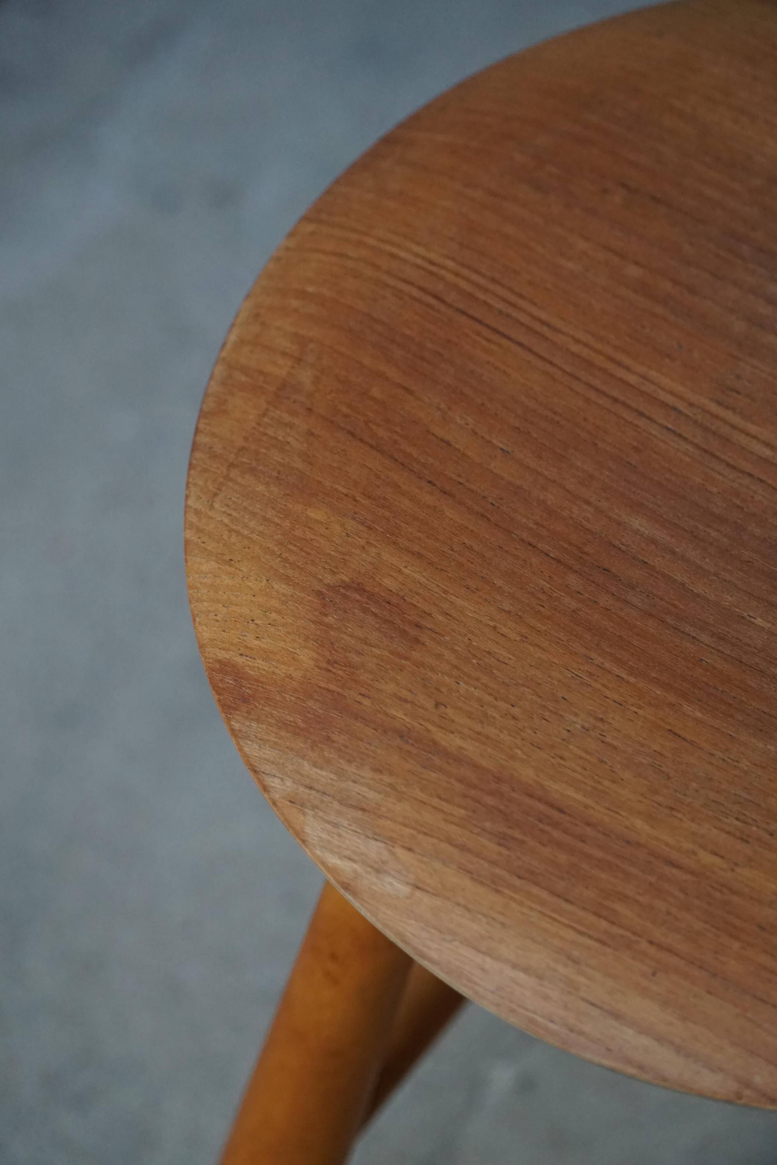 Round beech stool by a Danish cabinetmaker, mid-century modern, 1970s.
