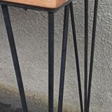 Console en bois avec pieds en métal noir