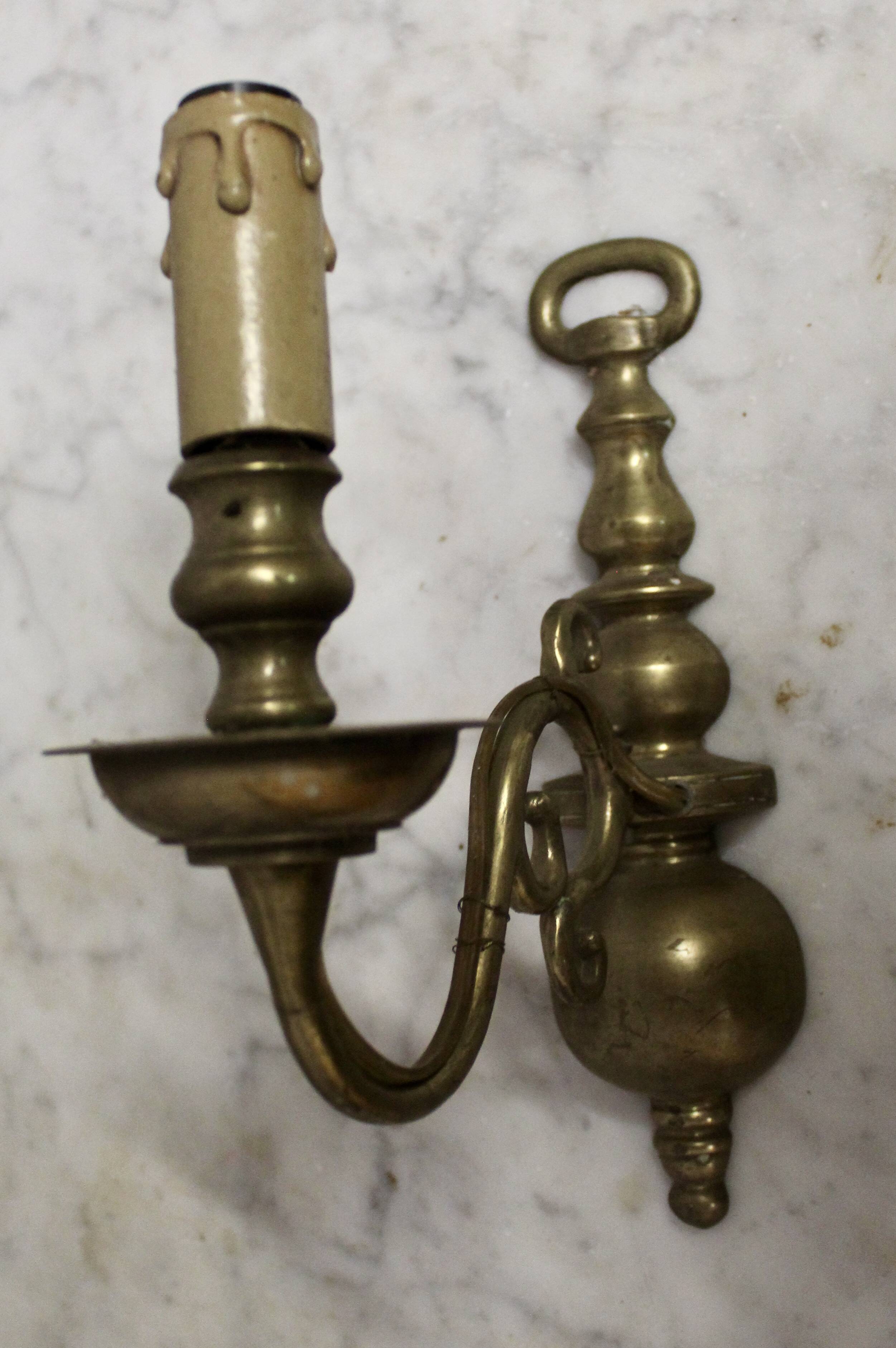 Dutch style bronze wall light