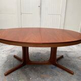 Baumann dining table