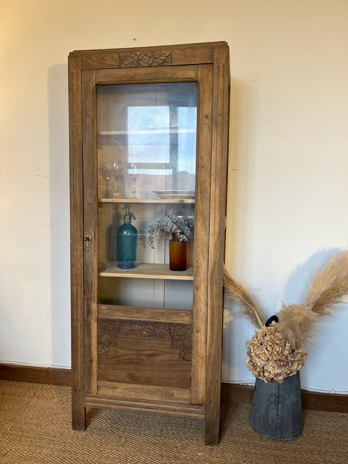 Vintage art deco dresser