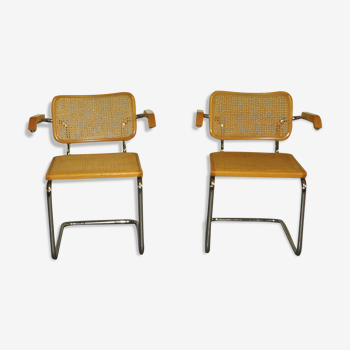 Lot de 2 chaises modèle B32 de Marcel Breuer années 80