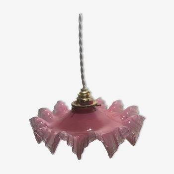 Pink opaline suspension