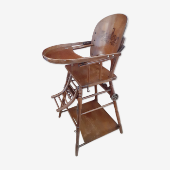 Chaise haute en bois c1920
