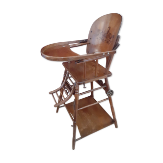 Chaise haute en bois c1920