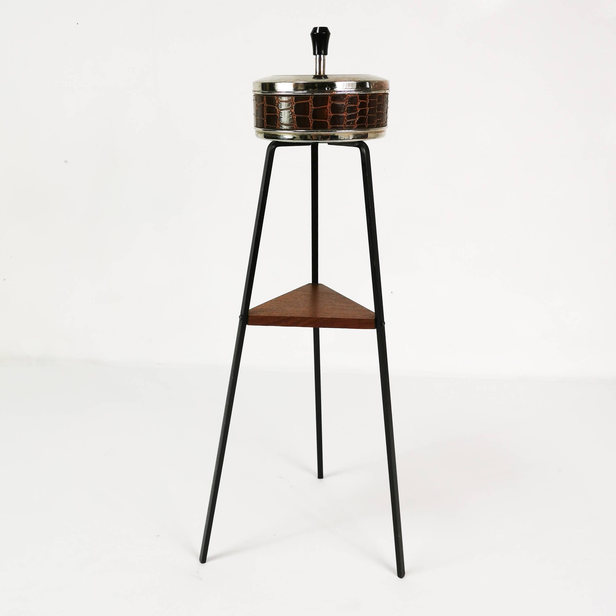 Modernist floor ashtray, Germany, 1970s.