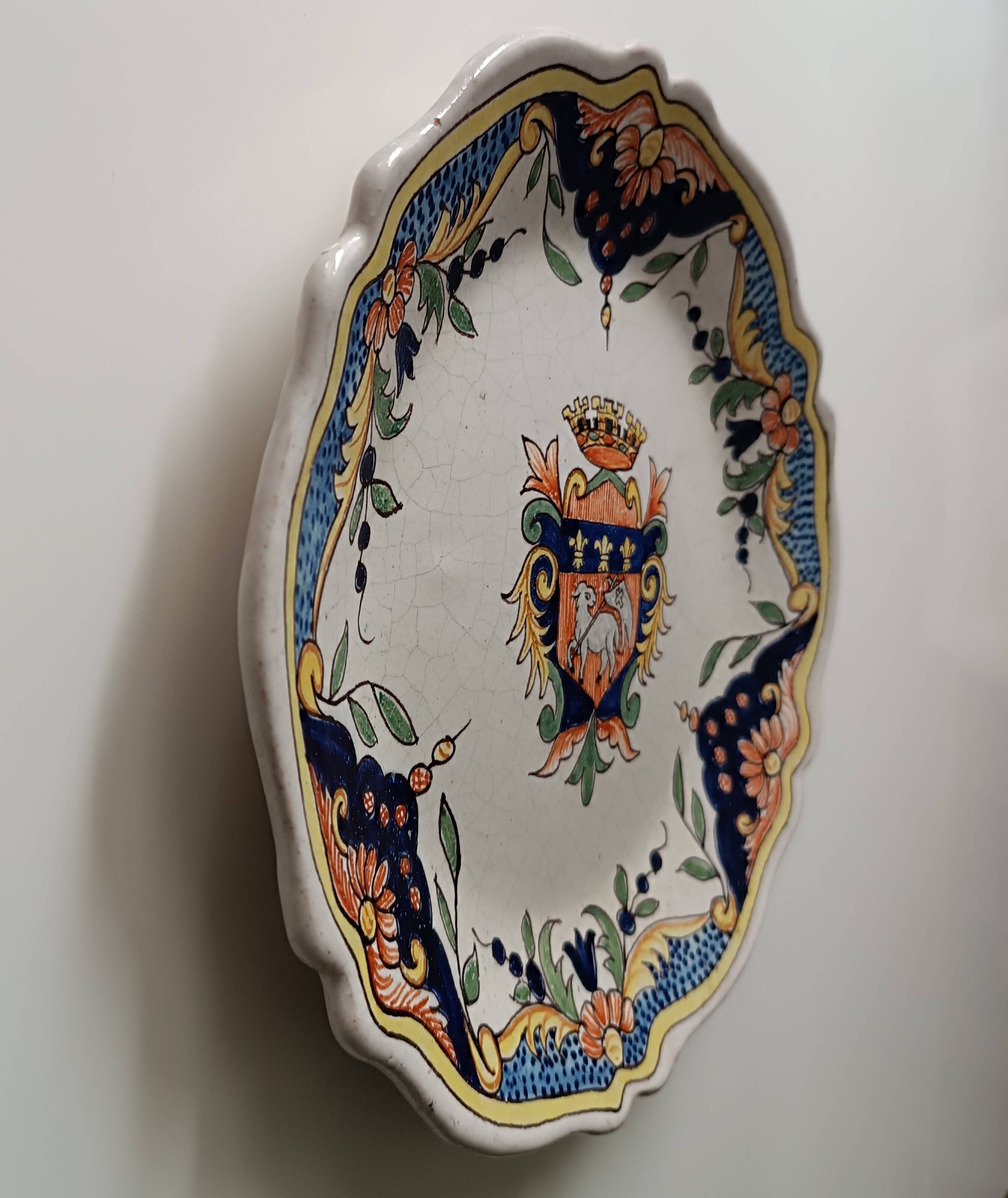 Malicorne earthenware plate with Rouen Beatrix Pouplard coat of arms
