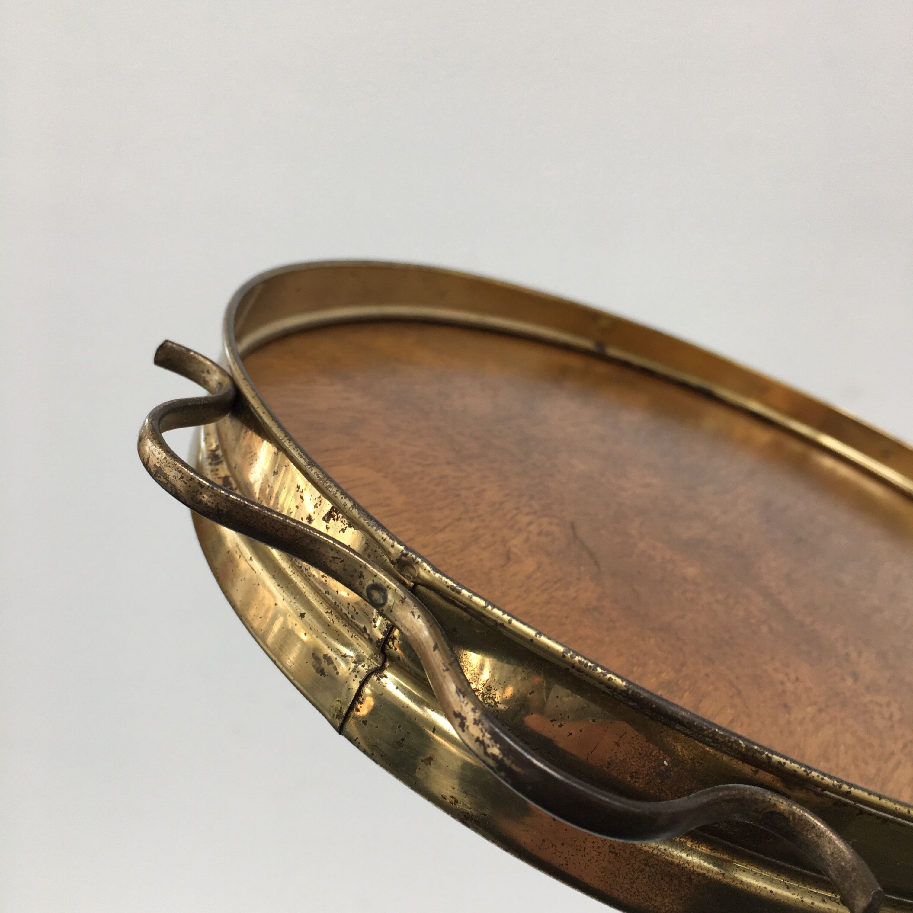 Presentation tray in wood and brass