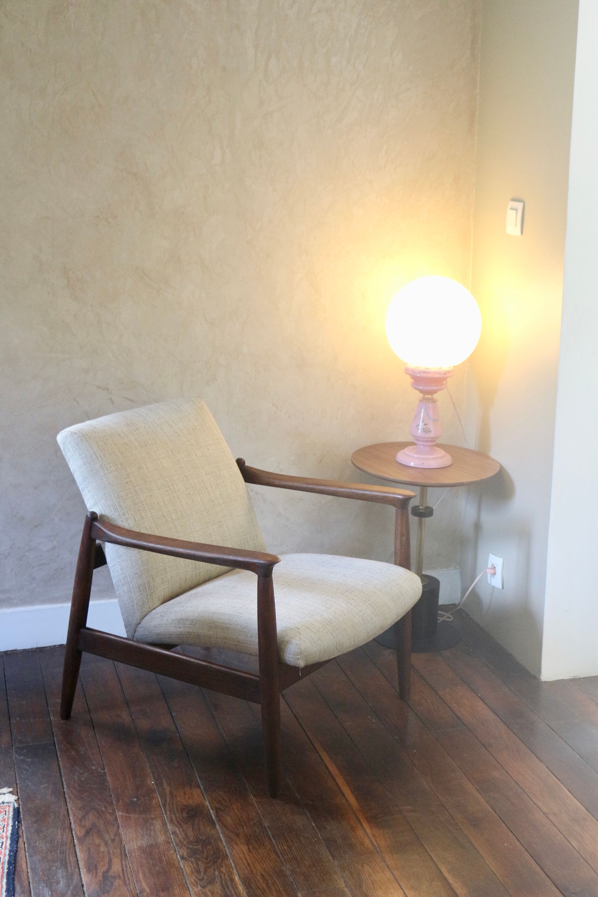Armchair GFM-142 by Edmund Homa 1960s beige fabric.