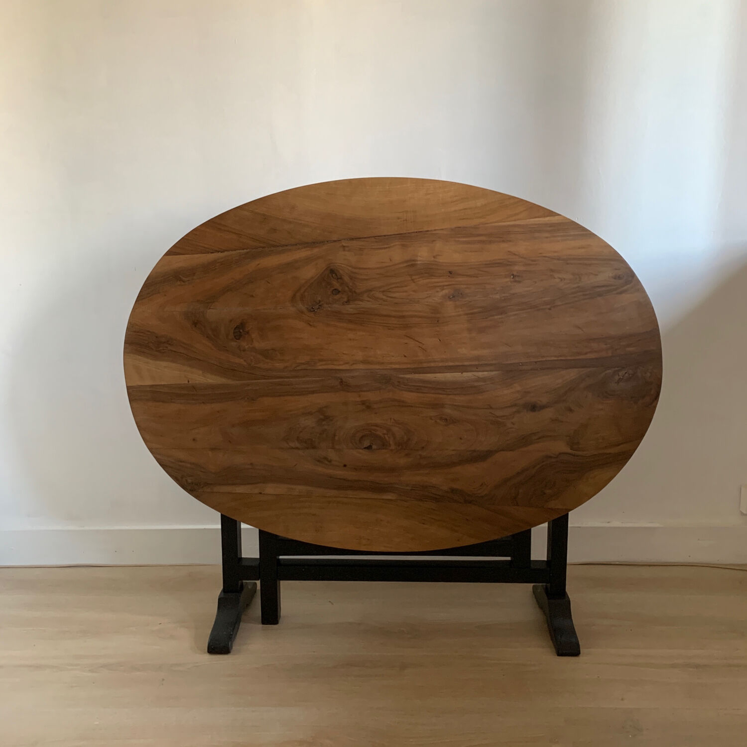 Walnut winegrower's table