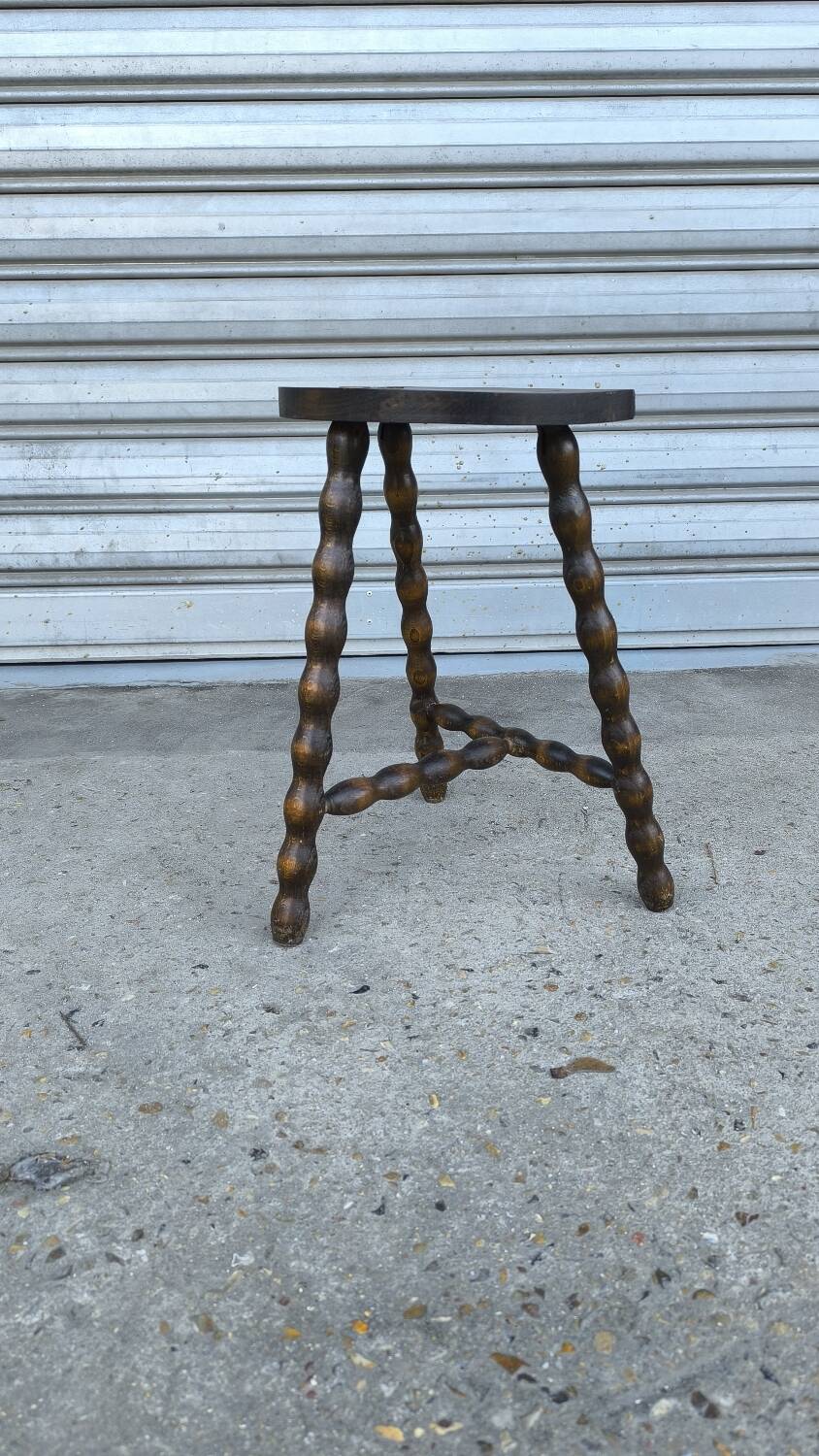 Tripod stool