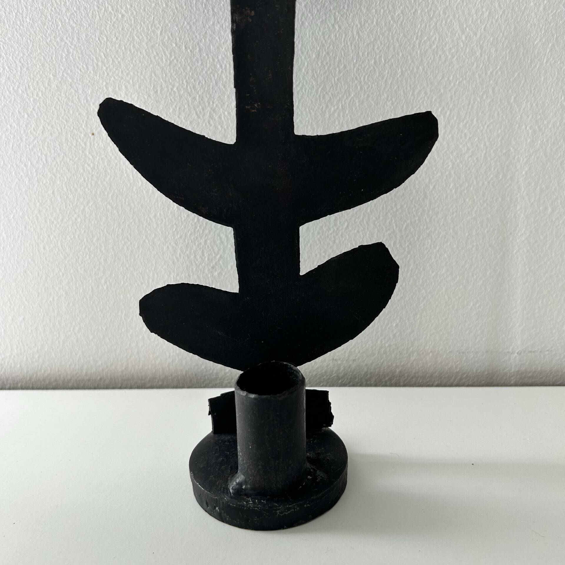 Bougeoir brutaliste graphique