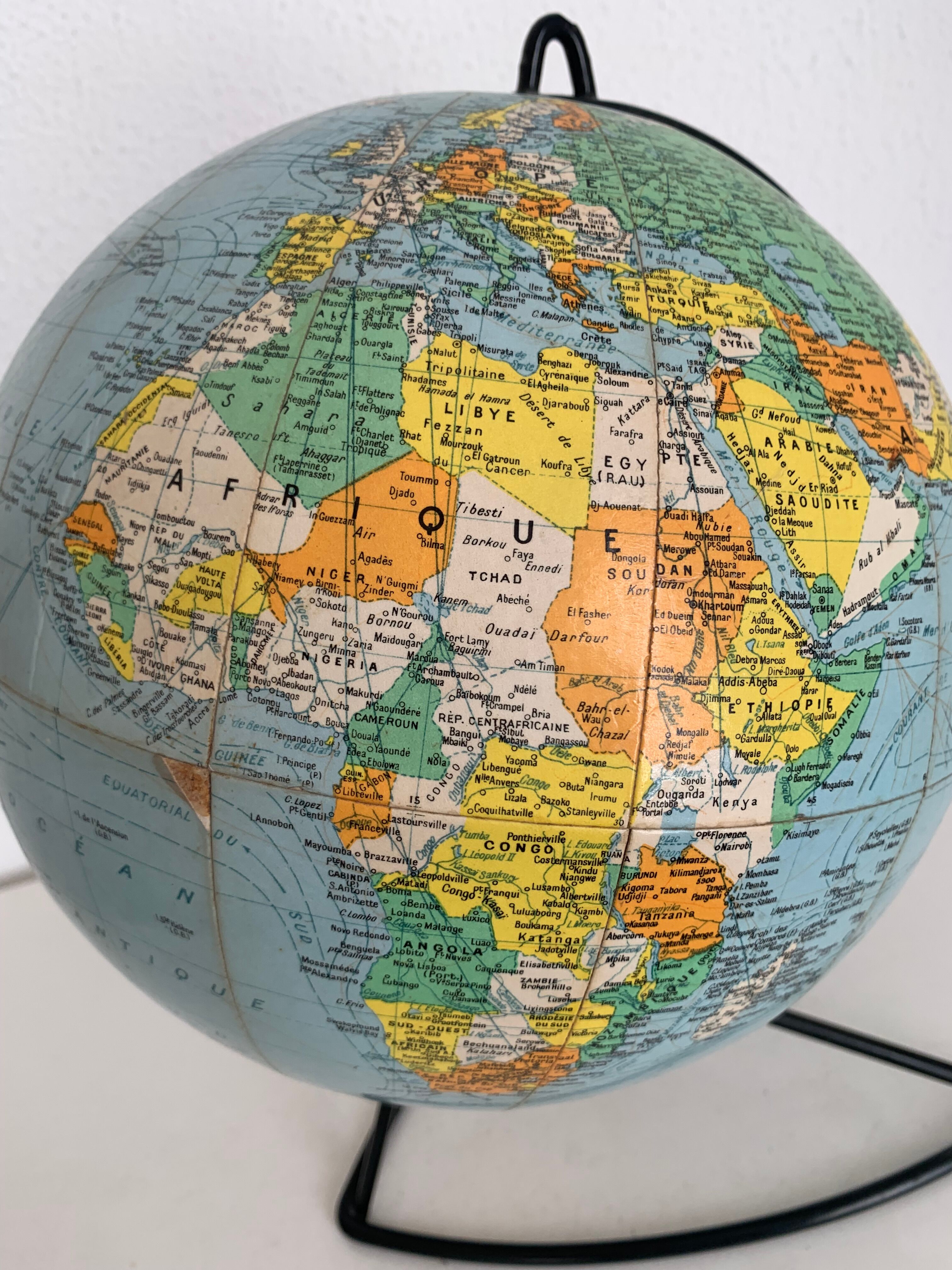 Vintage 1960 Girard Barrère world map globe - 33cm
