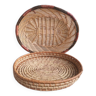 Set of 2 natural fiber baskets