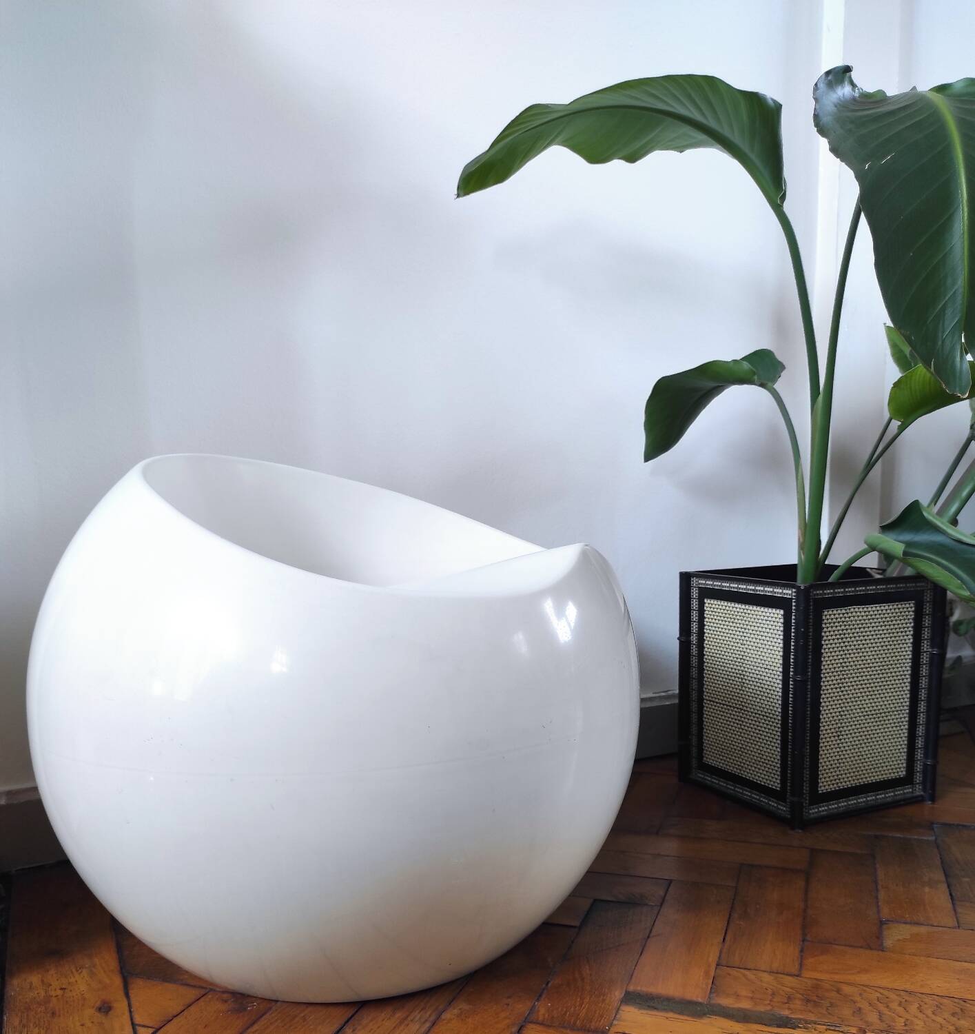 "Ball Chair" armchair