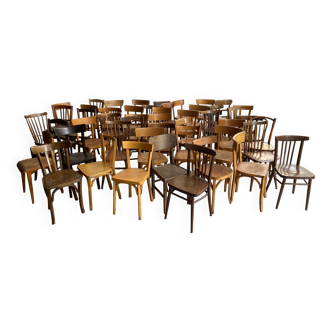 Lot de 50 chaises bistrot restaurant vintage dépareillées