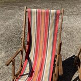 2 deckchairs