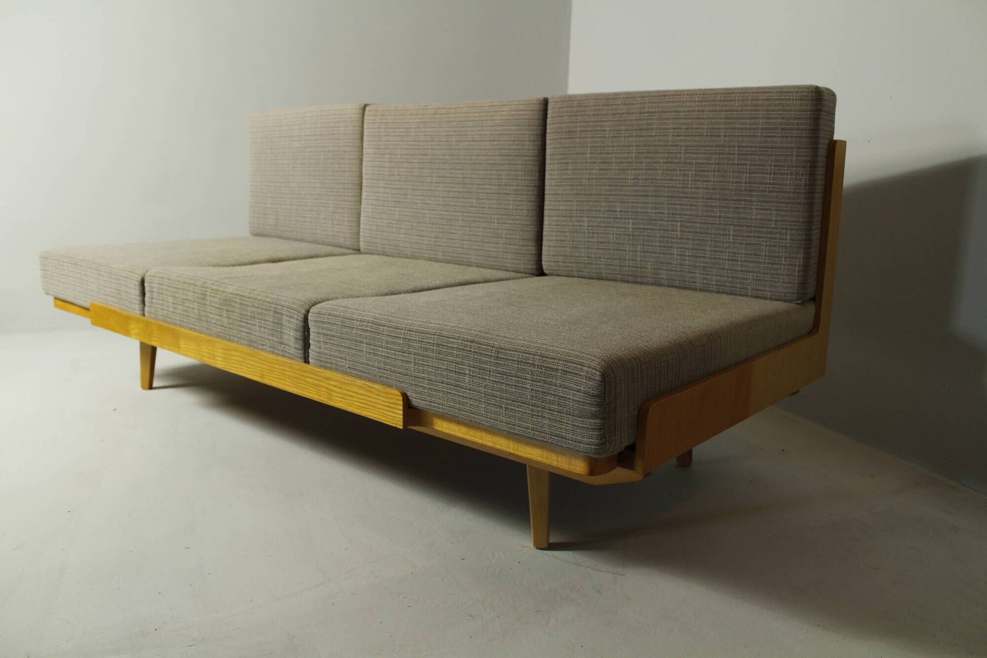 Daybed from Jitona, N.P. Soběslav, Czechoslovakia, 1970s