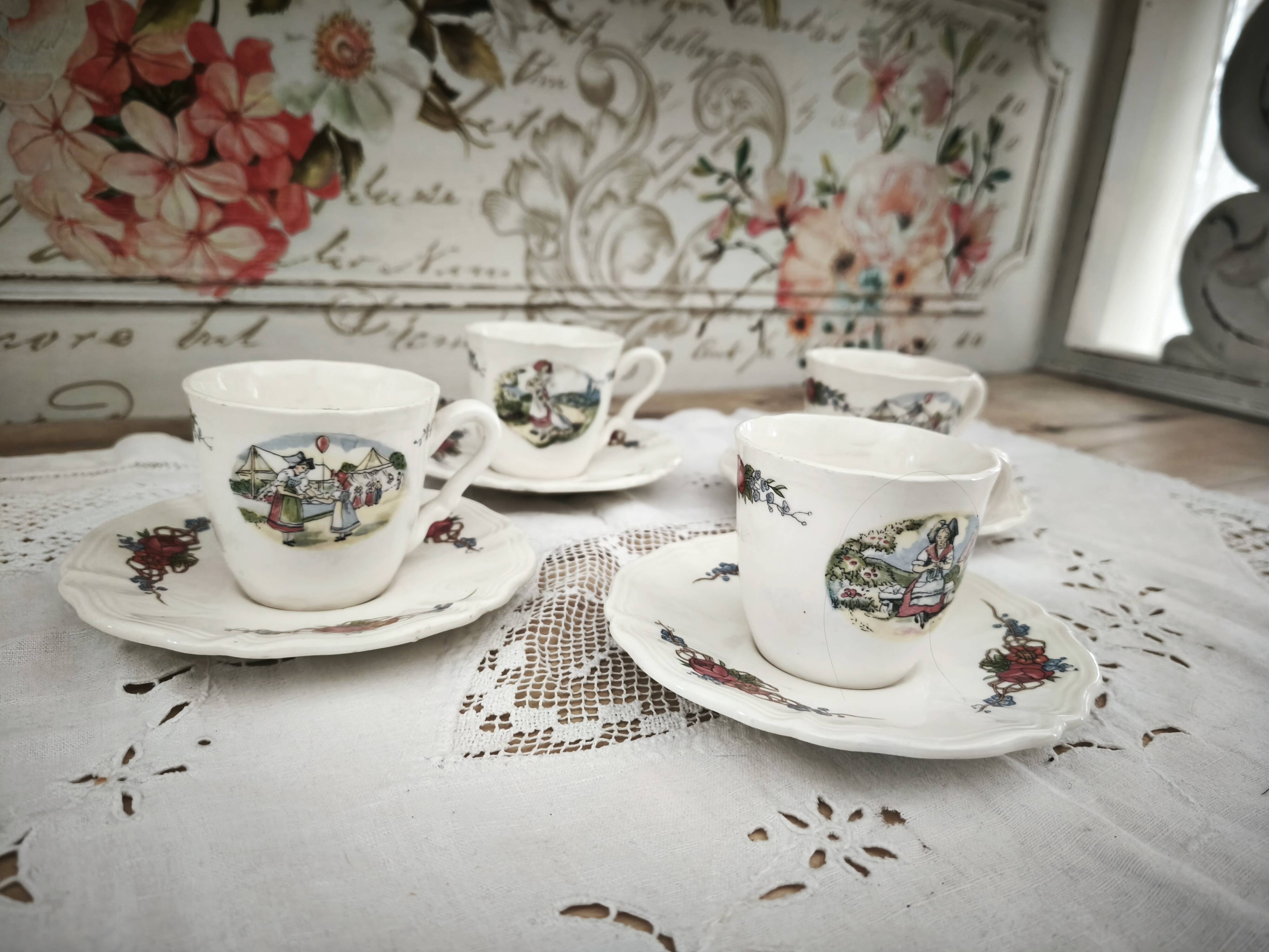 Lot de 4 tasses à café Sarreguemines Obernai