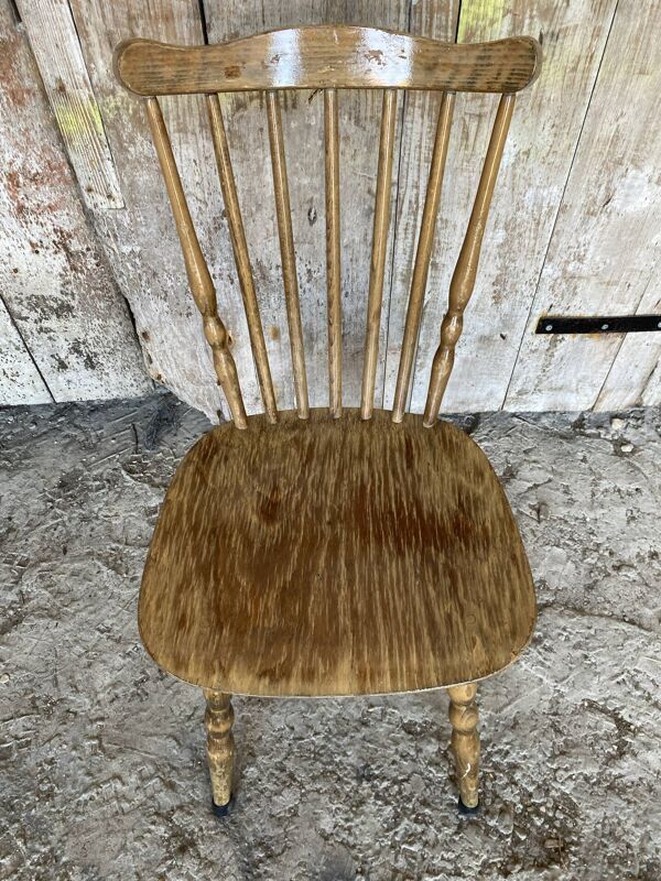 Chaise bistrot ancienne Baumann modèle Tacoma en bois