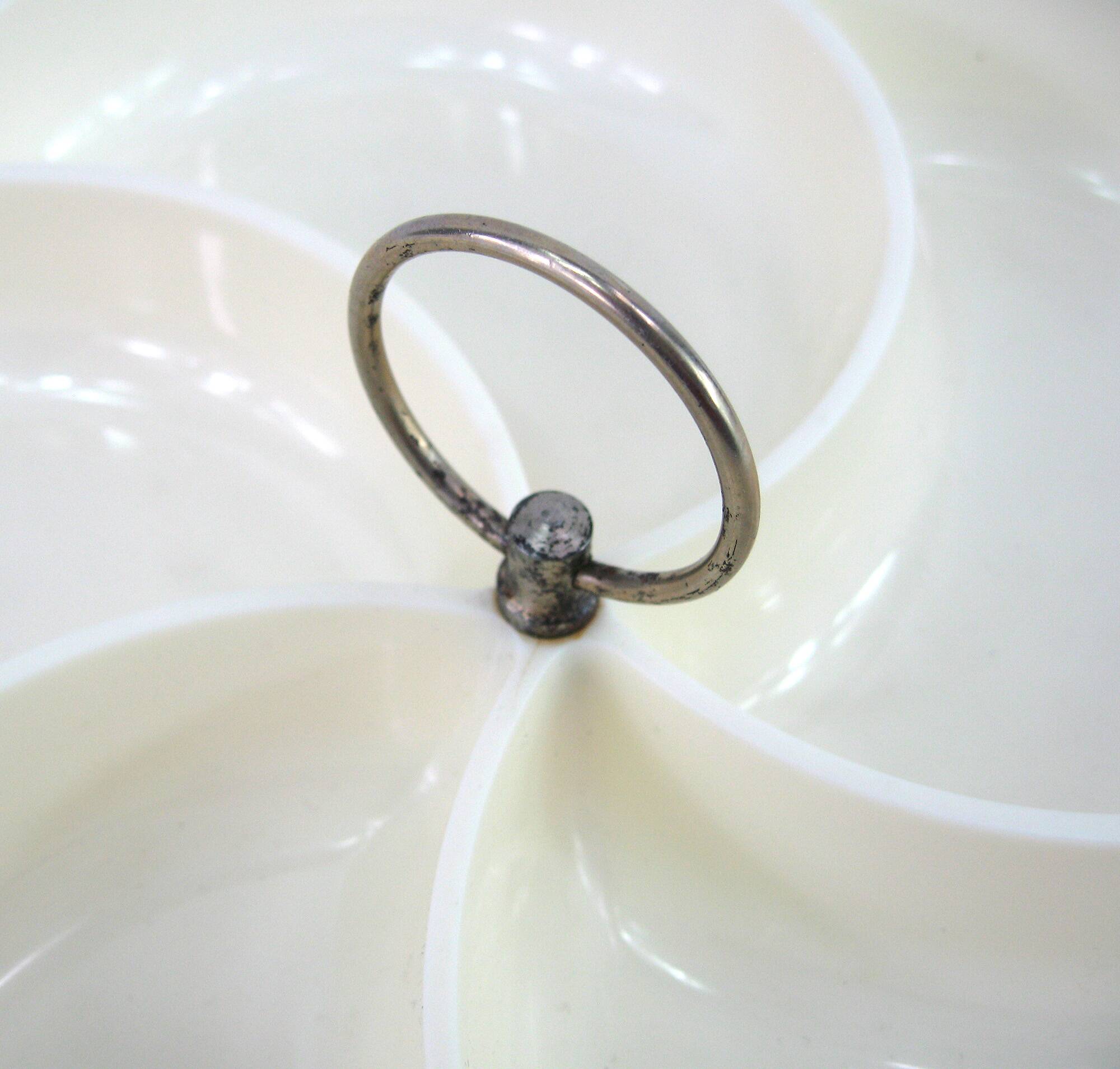 Beige plastic appetizer serving tray - flower-shaped compartments - vintage 70s