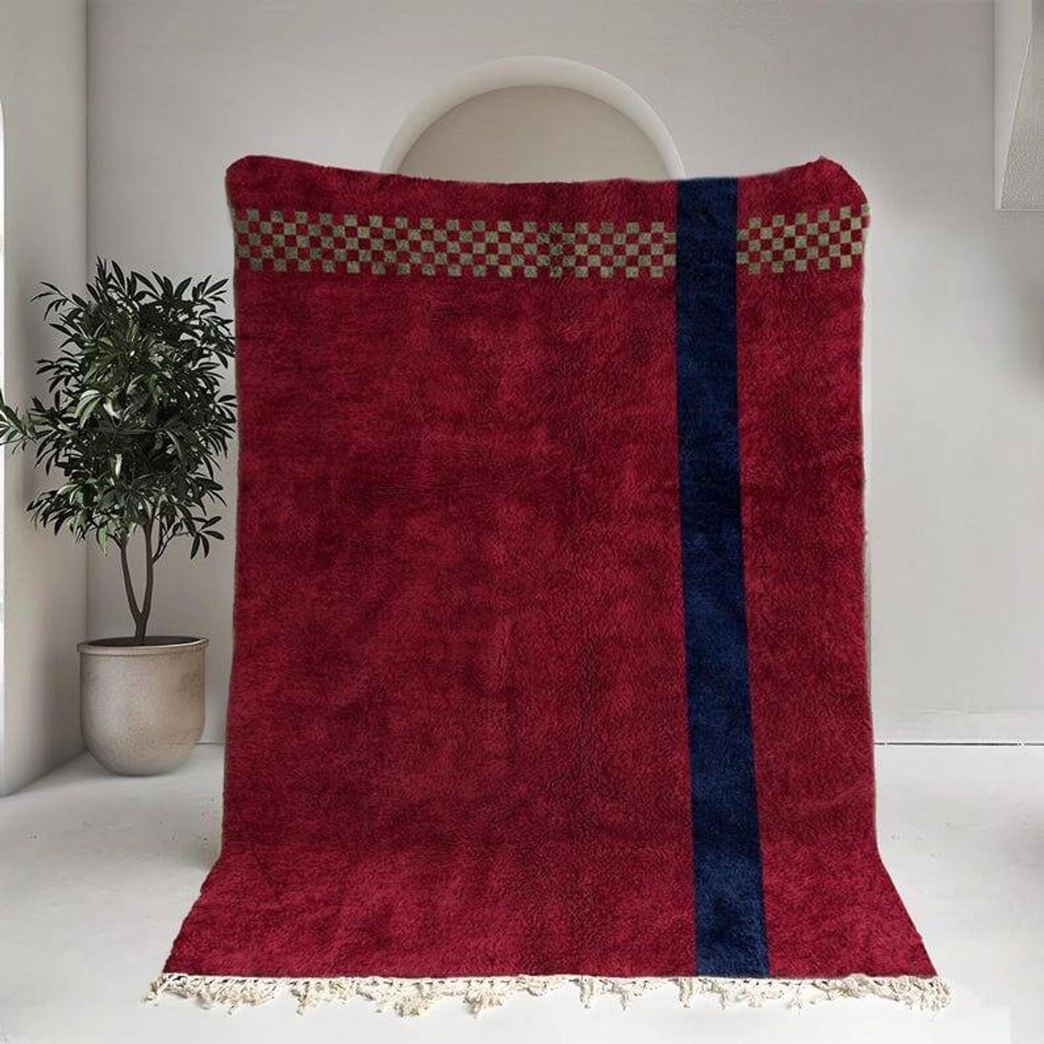 Beni Ouraine handwoven rug, traditional style, size 150 x 250 cm
