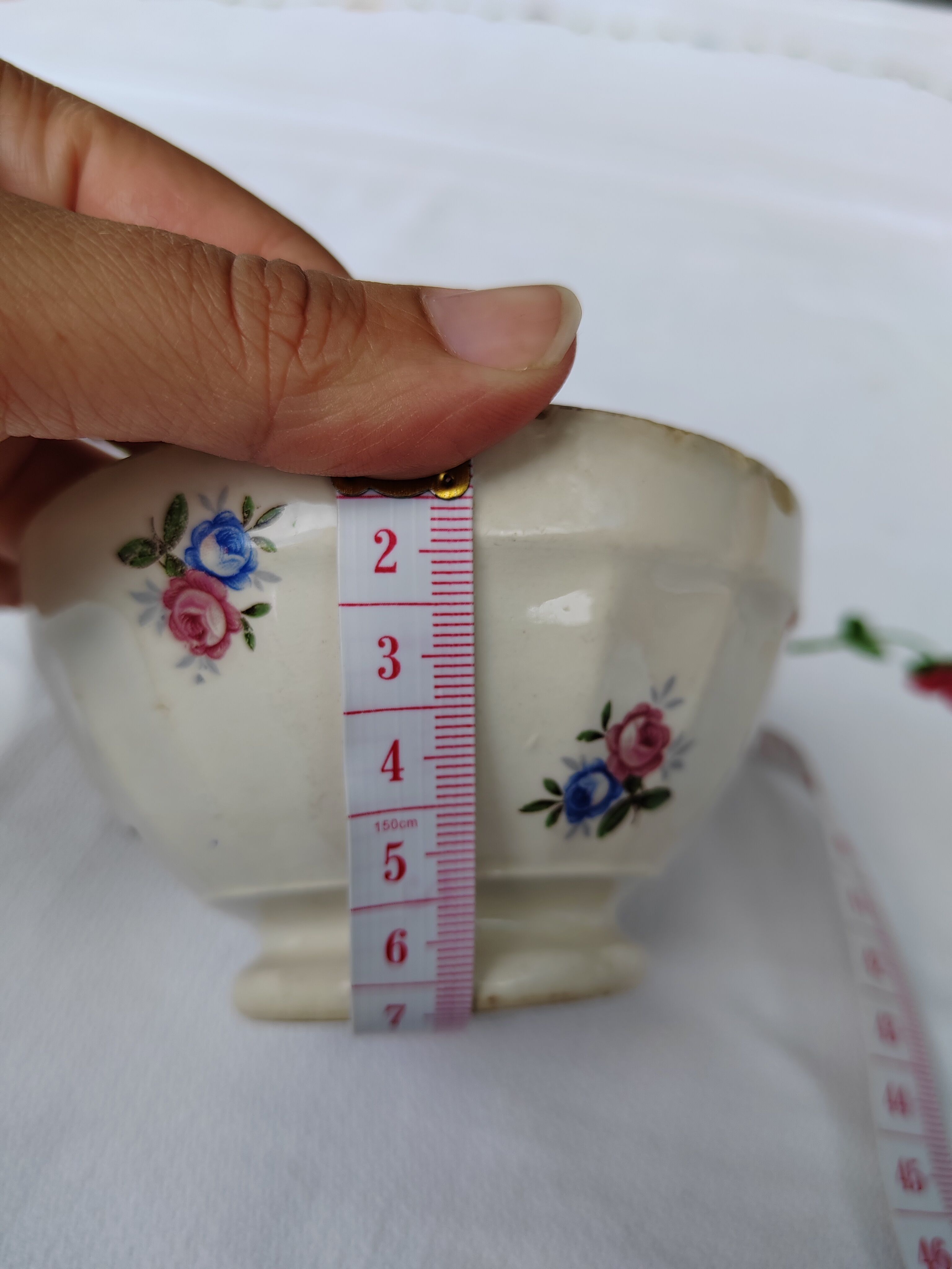 Bowl on pedestal Digoin