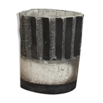 Brutalist vase