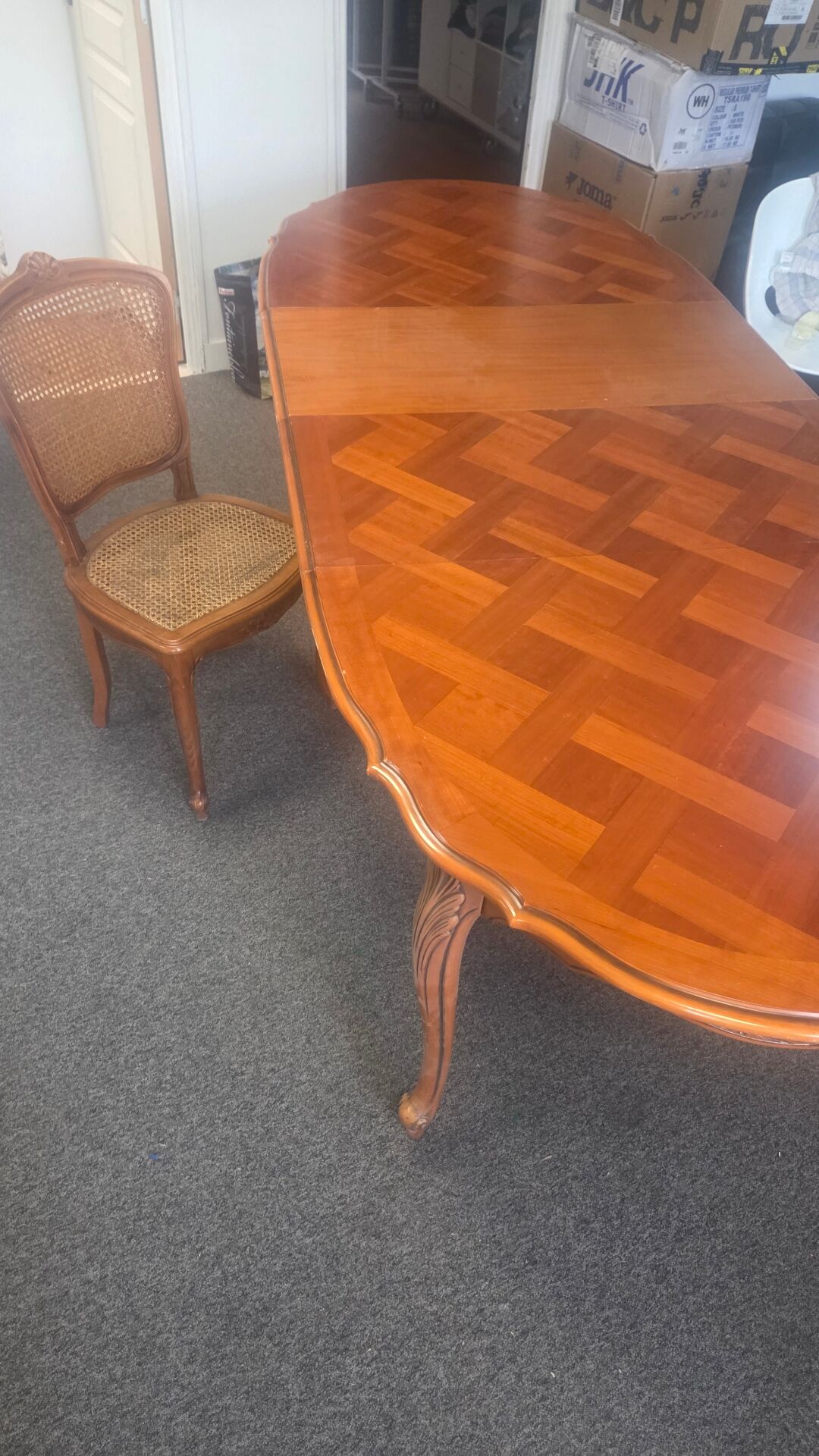 Louis XV extendable table + 6 chairs