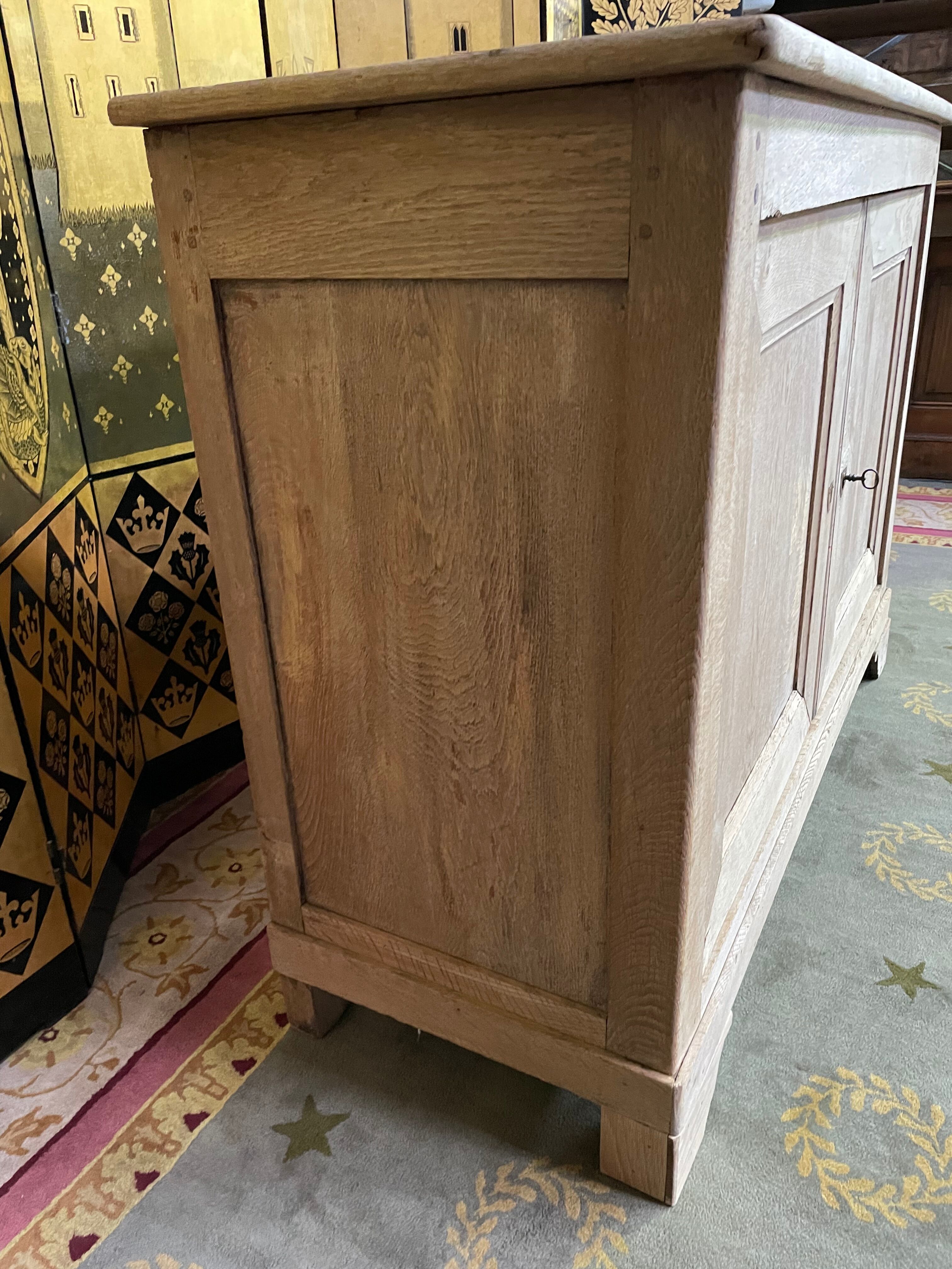 Low buffet in solid oak Louis Philippe aero gummed 19th