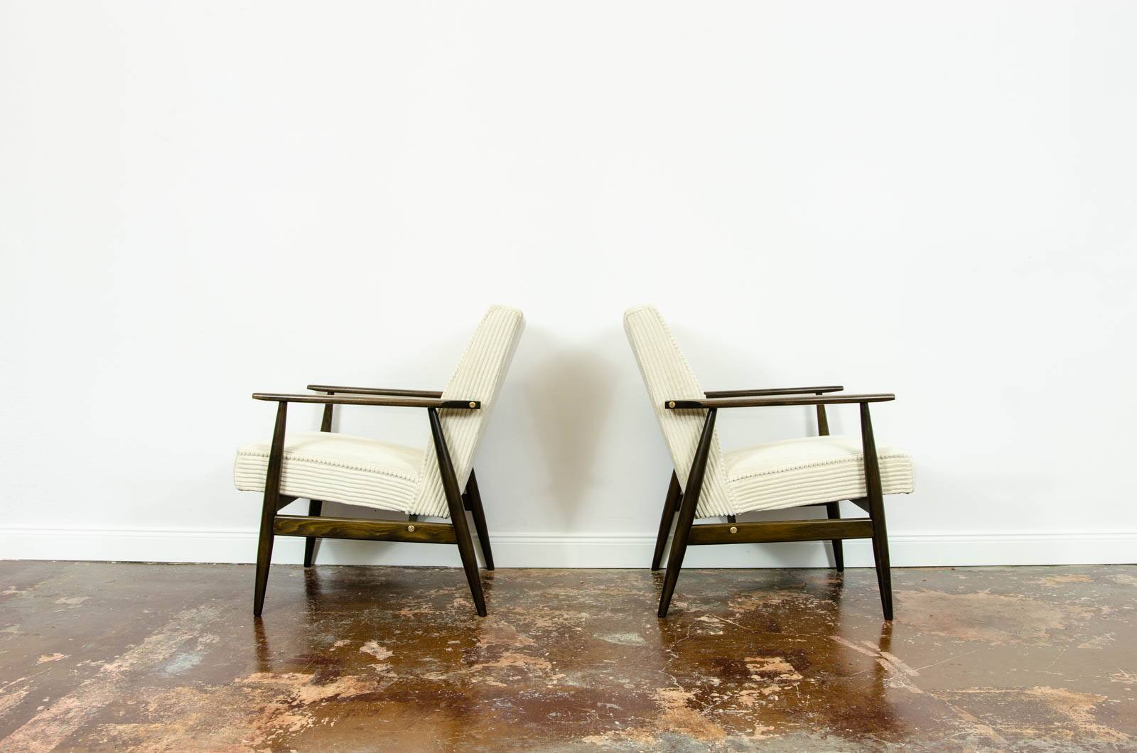 Type 300 190 Armchairs in Corduroy by H. Lis, 1960s, Set of 2