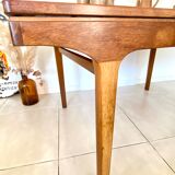 Extendable dining table in NATHAN teak