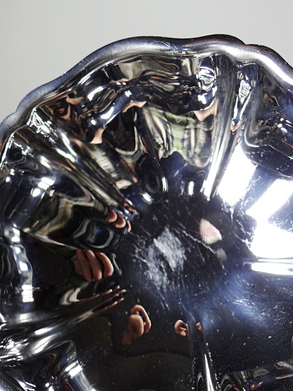 6 vintage bistro-style stainless steel dessert bowls on stands