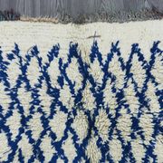 Moroccan rug in natural wool 3 x 2 m