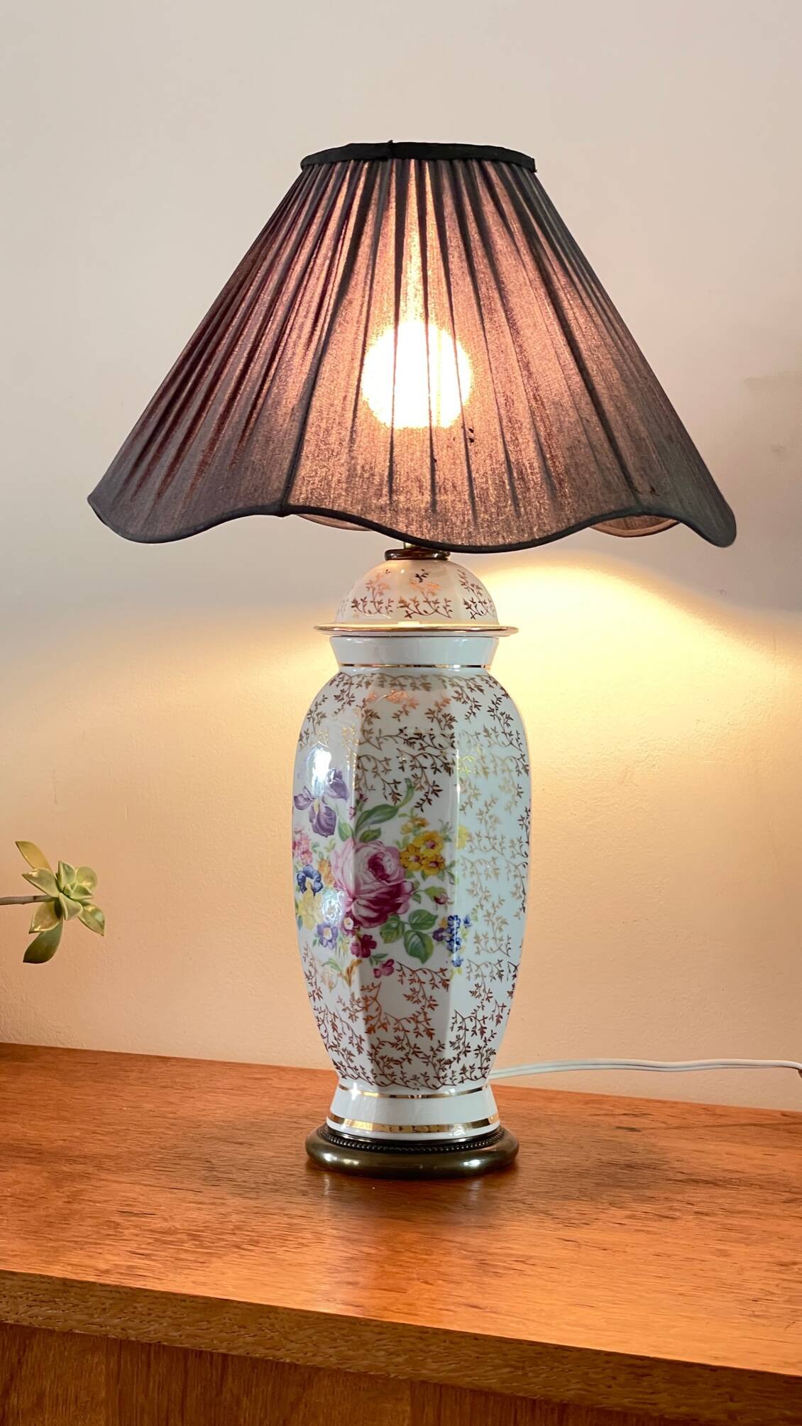 LAMP Porcelain from LIMOGES France