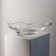 Immense bol en verre transparent de 16,5 pouces par Laica Cristalleria – Centre de table à bord ondulé, Italie, années 1990.