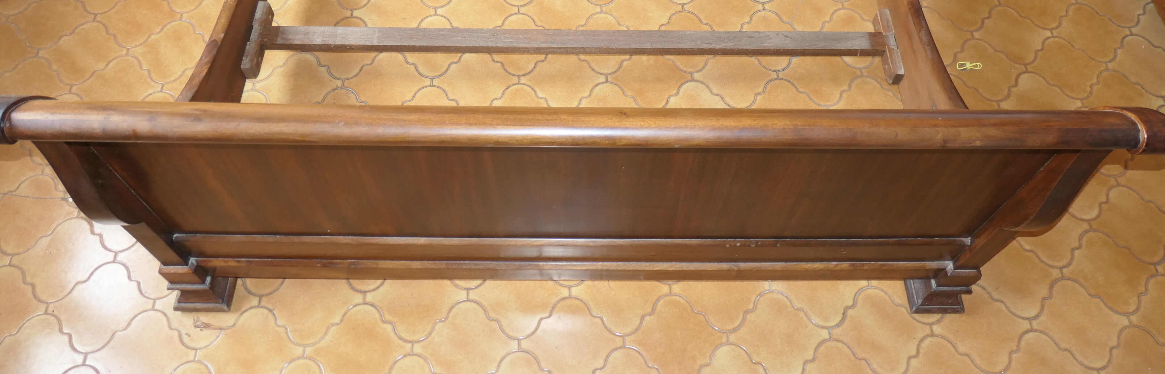 Bed 140 x 190 solid wood