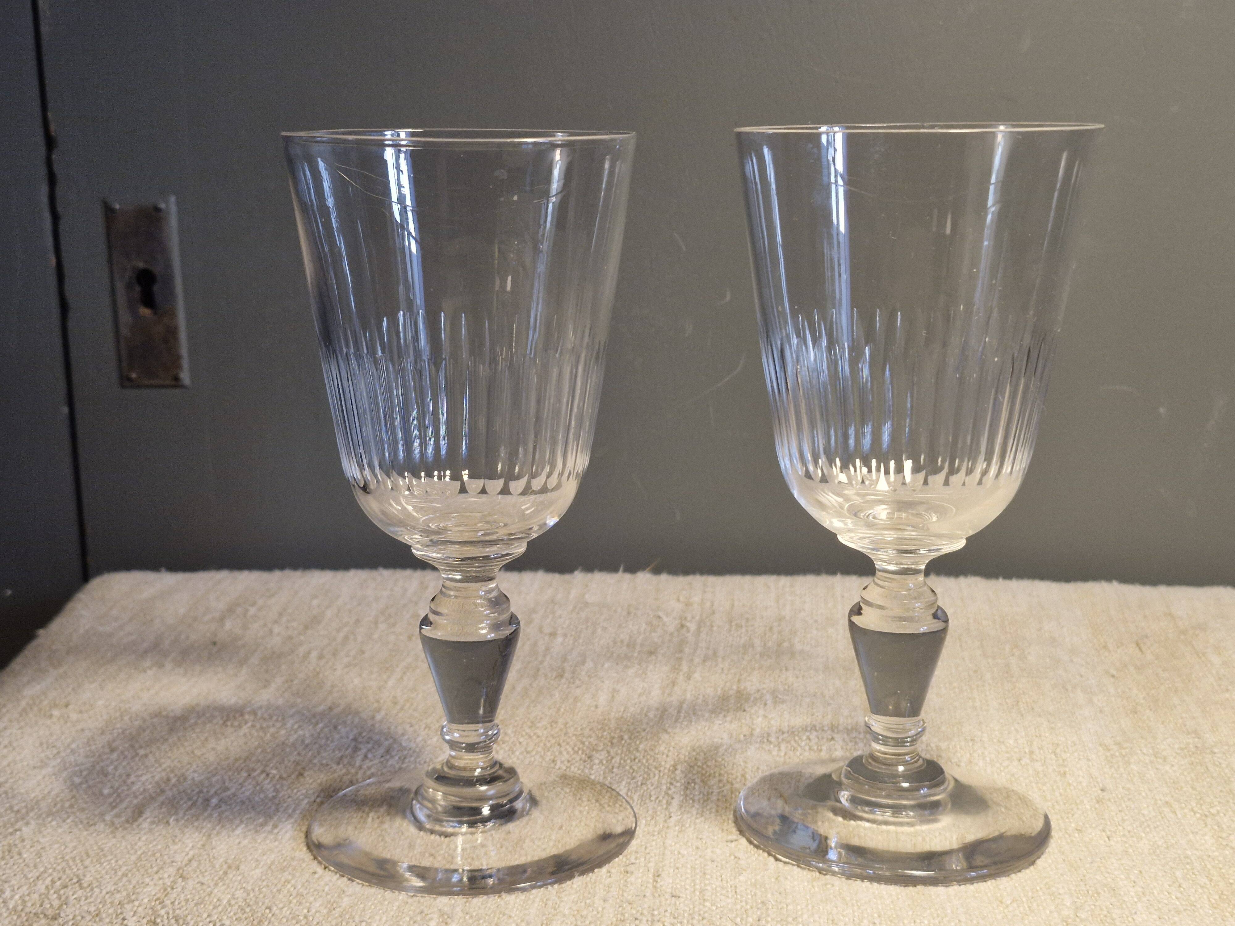 2 Verres a eau/Vin anciens à fines cotes - Cristal de Baccarat