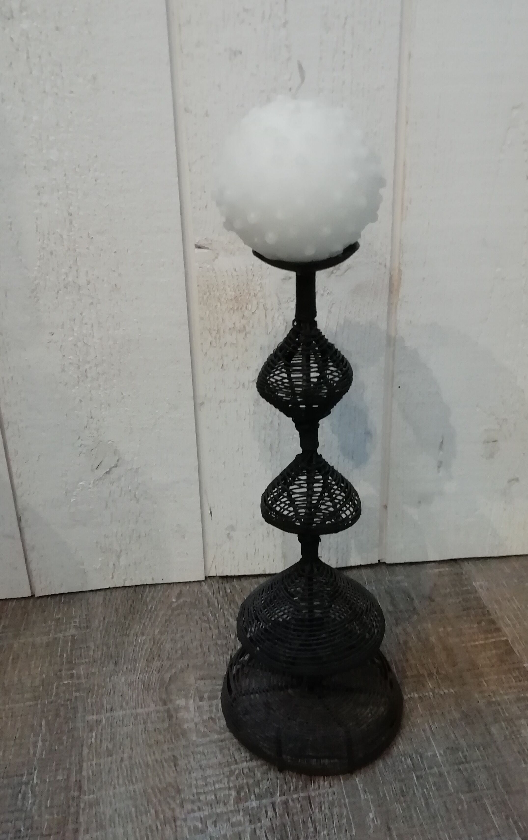 metal wire candle holder