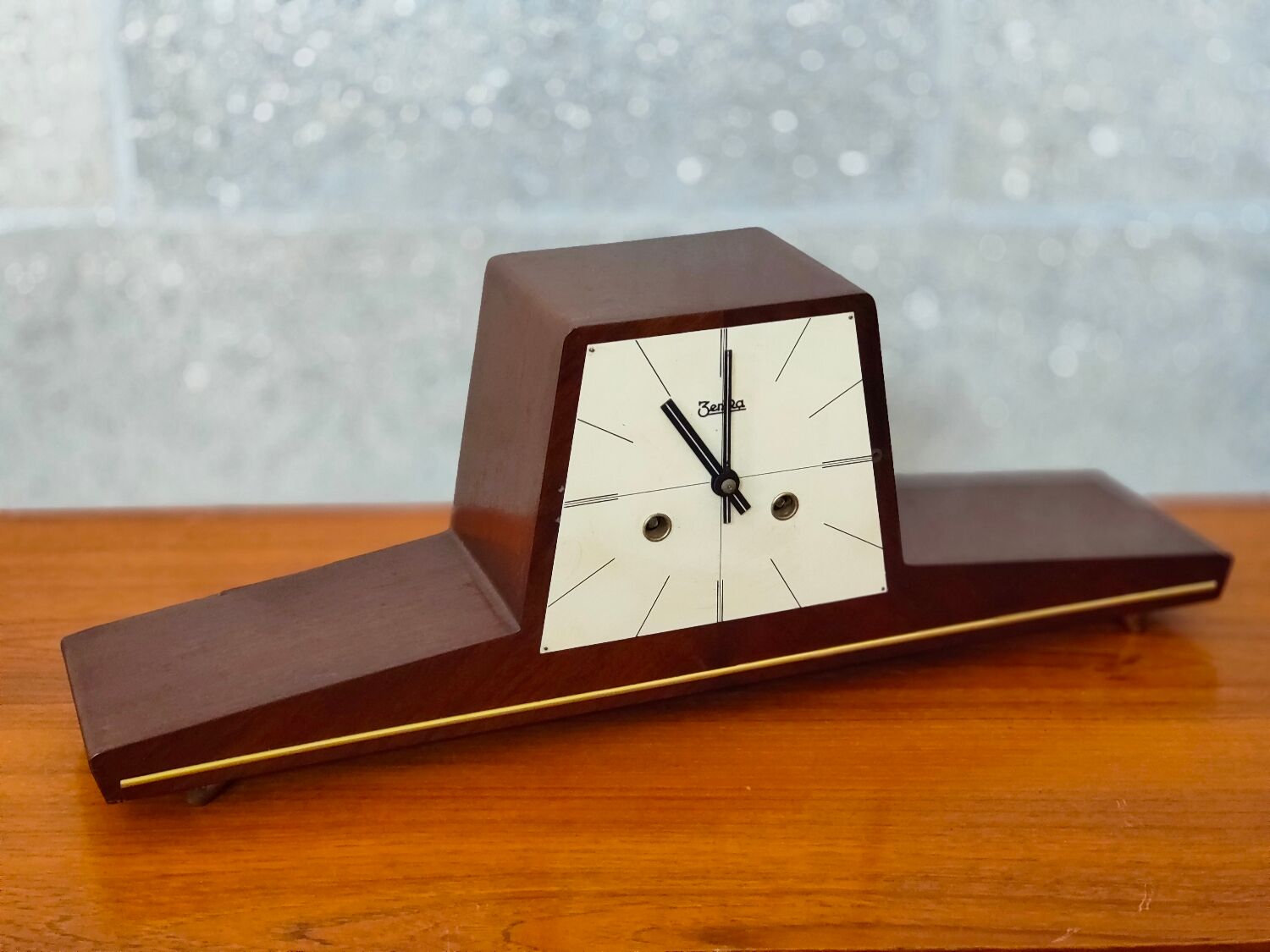 Zentra chimney clock year 50 teak