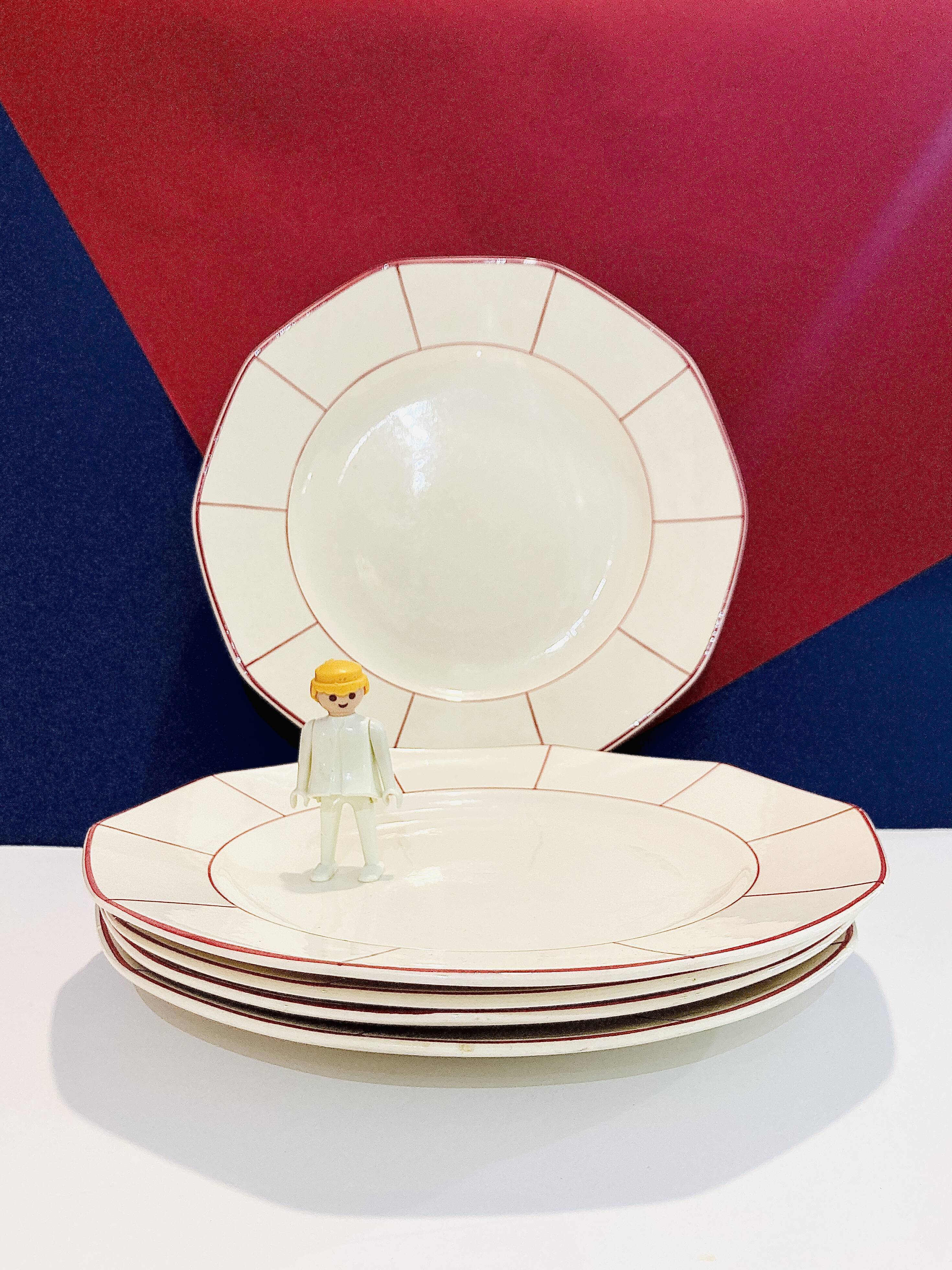 X5 large octagonal plates VILLEROY & BOCH burgundy & ecru - retro-cuisine-vintage