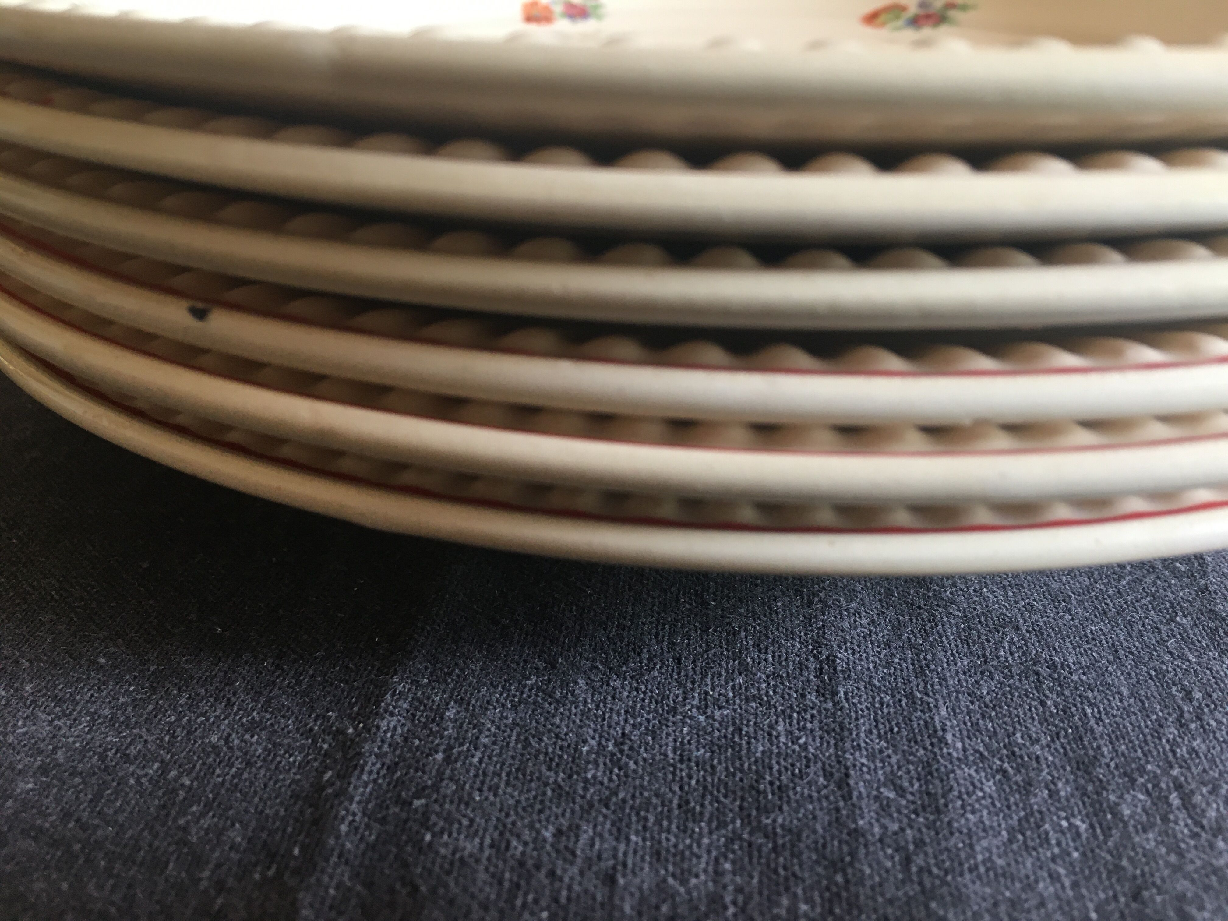 Varene brothers floral decoration plates