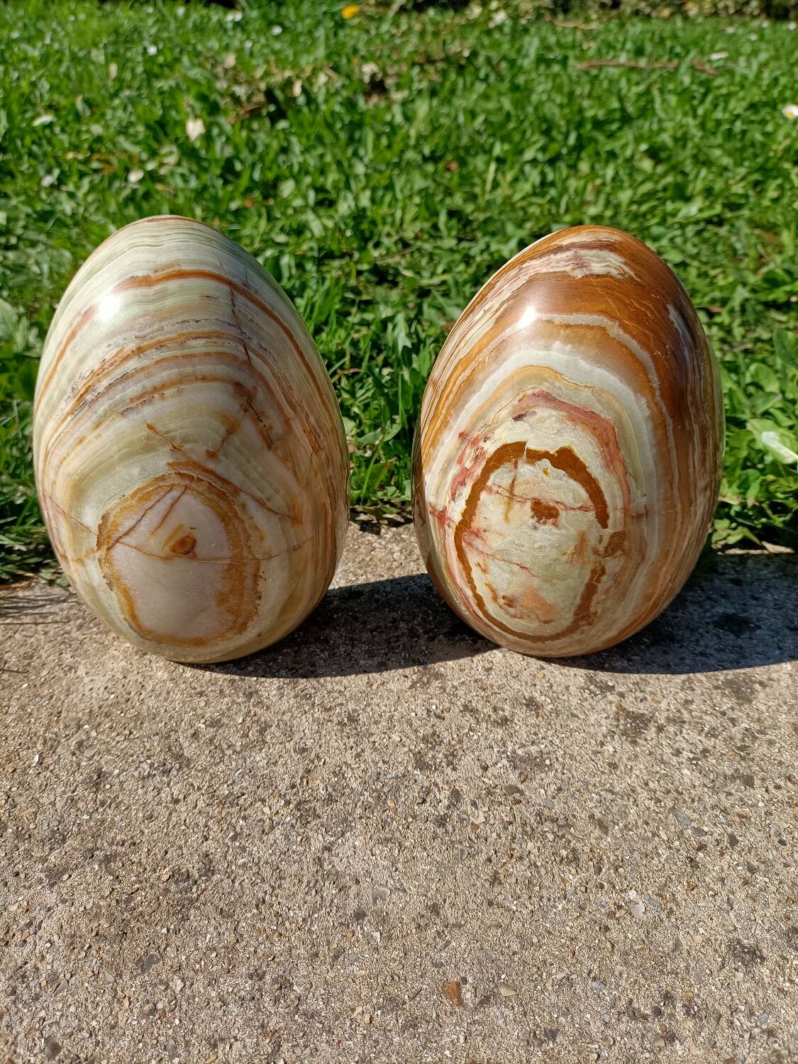 Retro marbled egg bookends 💐