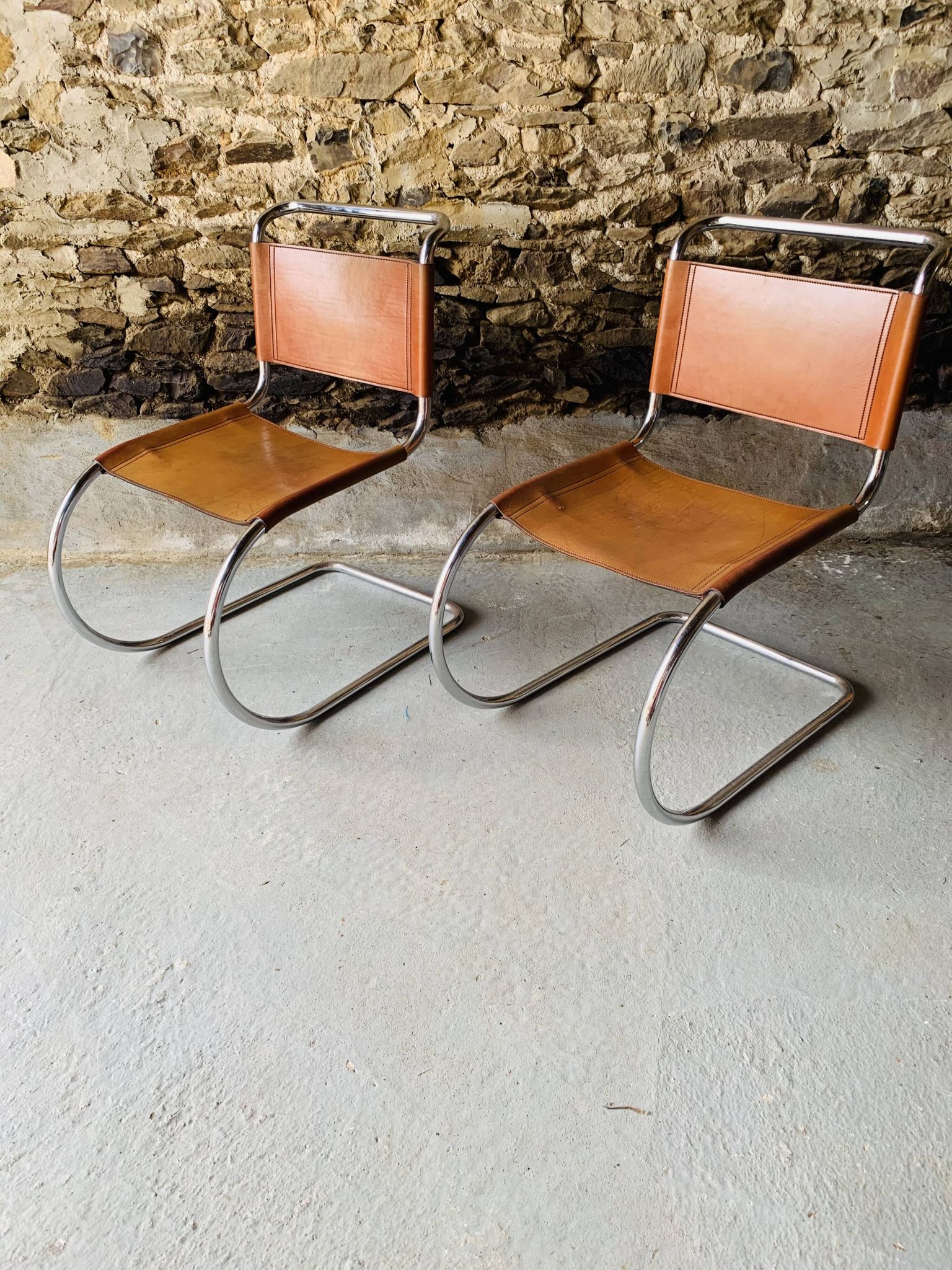 2 chairs MR10 by Ludwig Mies Van Der Rohe for Fasem, 1980