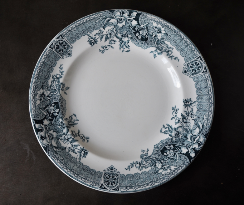 Set of 6 Longwy dessert plates, Watteau model