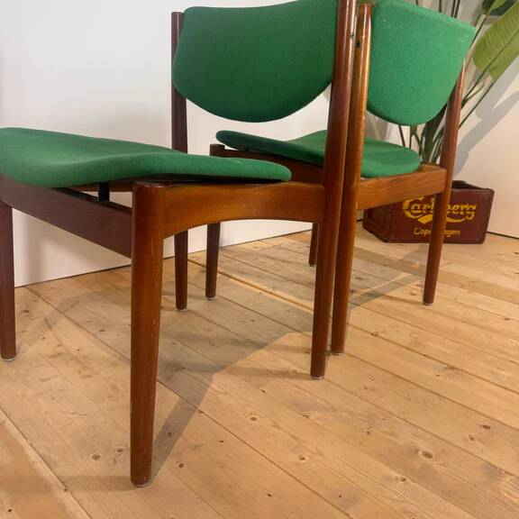 Set of 6 teak chairs model 197 by Finn Juhl, 1960s