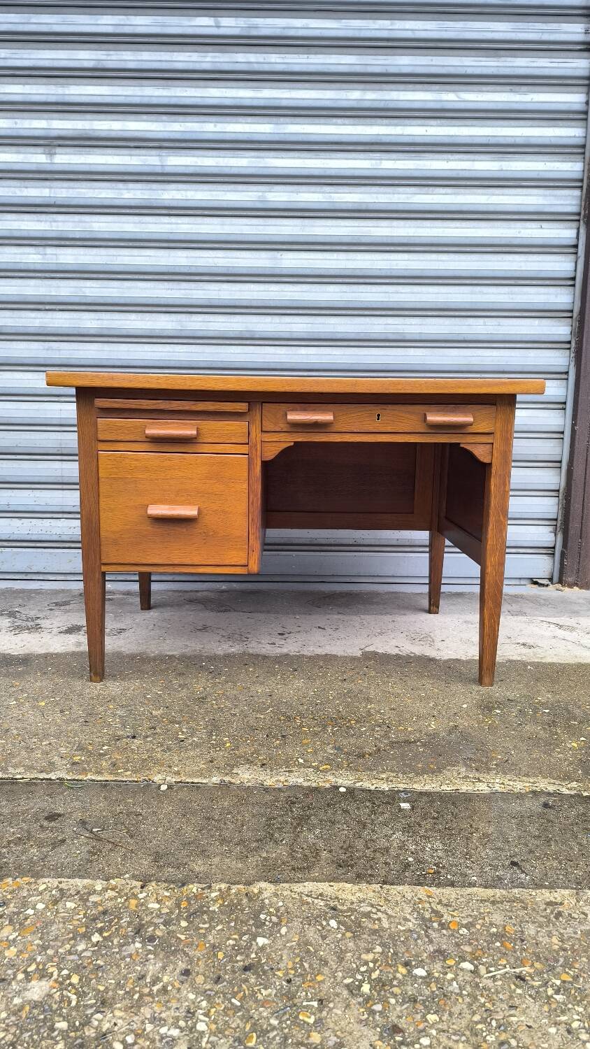 Master's desk in solid oak