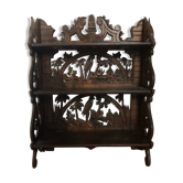 Etagère murale en bois sculpté