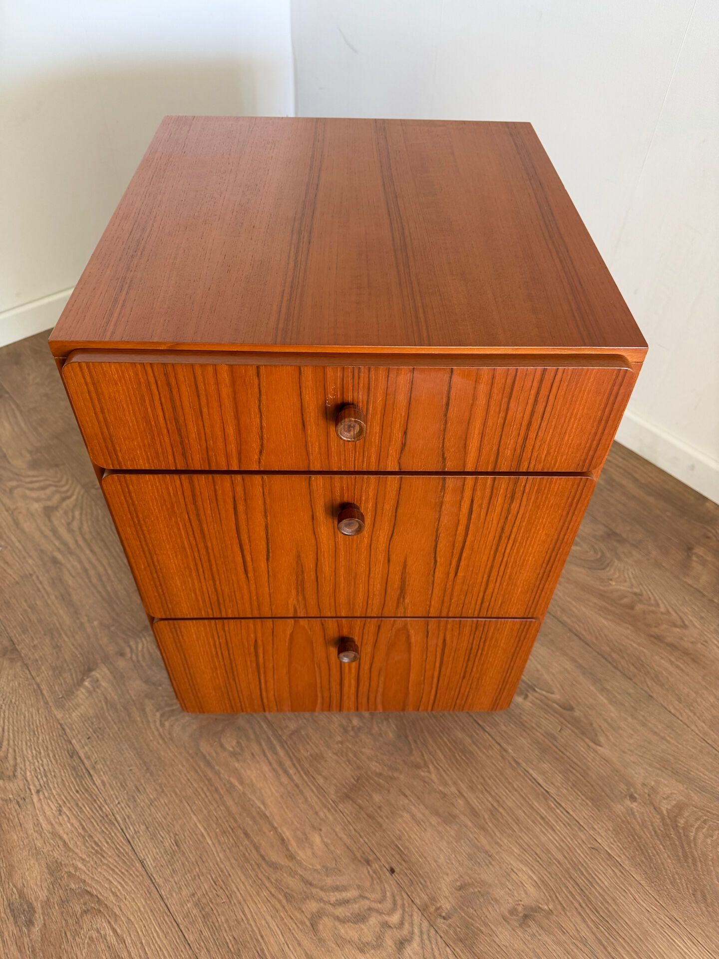 Meuble rangement avec clé