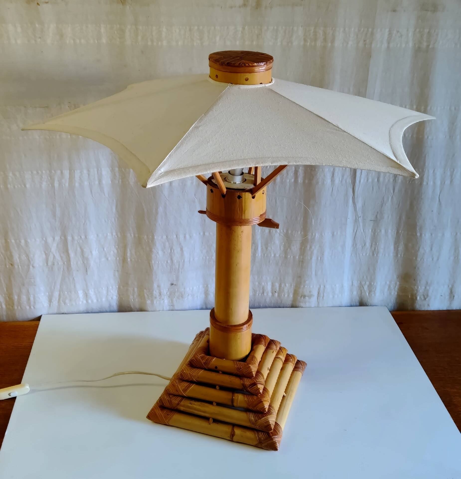 Lampe à poser en bambou, 70's